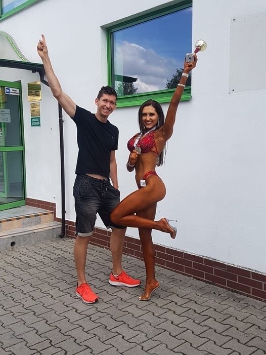 Gwiazda fitness z Sandomierza Aneta Czykier i jej mąż Damian, znany lekkoatleta zostali rodzicami! Mają córeczkę