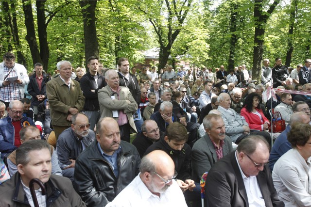 Tłumy wiernych na pielgrzymce w Piekarach Śląskich