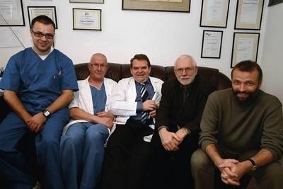 Od lewej: lek. med. Leszek Michalski, dr Wacław Lipczyński, prof. Zygmunt Dobrowolski, prof. Andrzej Urbanik i dr Robert Chrzan Fot. Anna Kaczmarz