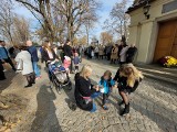 Świetny wynik kwesty na ratowanie cmentarnych zabytków w Wieliczce. Mieszkańcy ofiarowali rekordową kwotę
