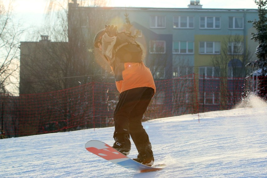 W niedzielę oficjalnie otwarto Globus Ski. Chętnych do jazdy...