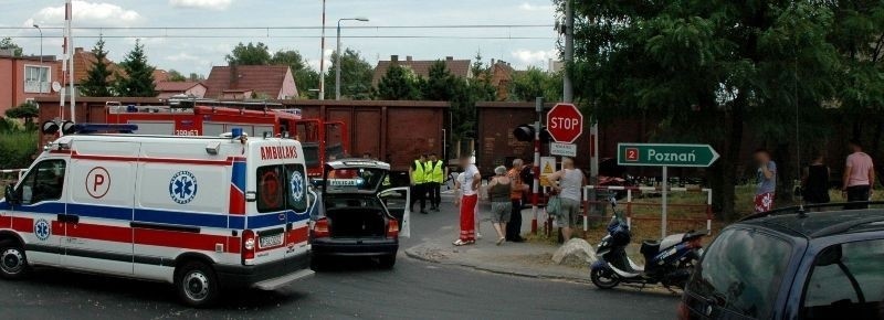 W Rzepinie osobówka wjechała pod pociąg