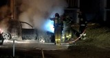 Pożar samochodu na ul. Głowackiego w Brzezinach