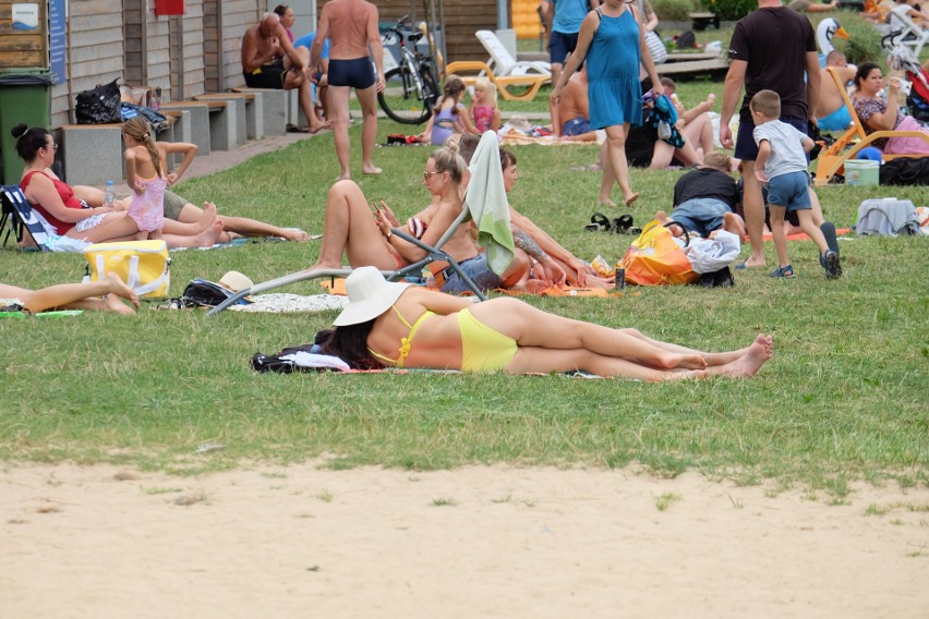 Niedzielny relaks na plaży w Dojlidach