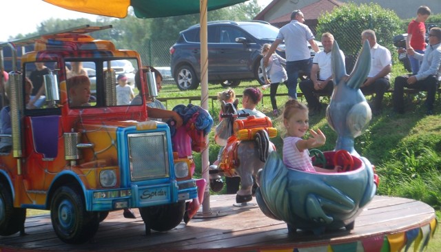 Jedną z atrakcji festynu w Czarnocinie był plac zabaw dla najmłodszych.