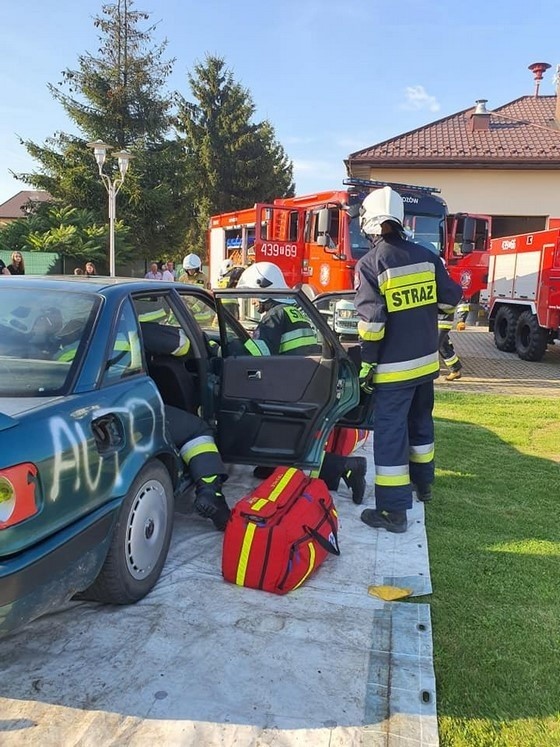 Wiele atrakcji i smakołyków na festynie w Kozowie [ZDJĘCIA]