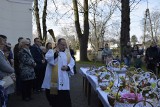 W Wielką Sobotę parafianie święcili pokarmy w kościele św. Jakuba w Skierniewicach