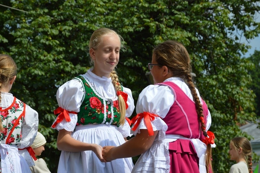 Sądeczanie uczyli się podstawowych kroków estońskich tańców [ZDJĘCIA]