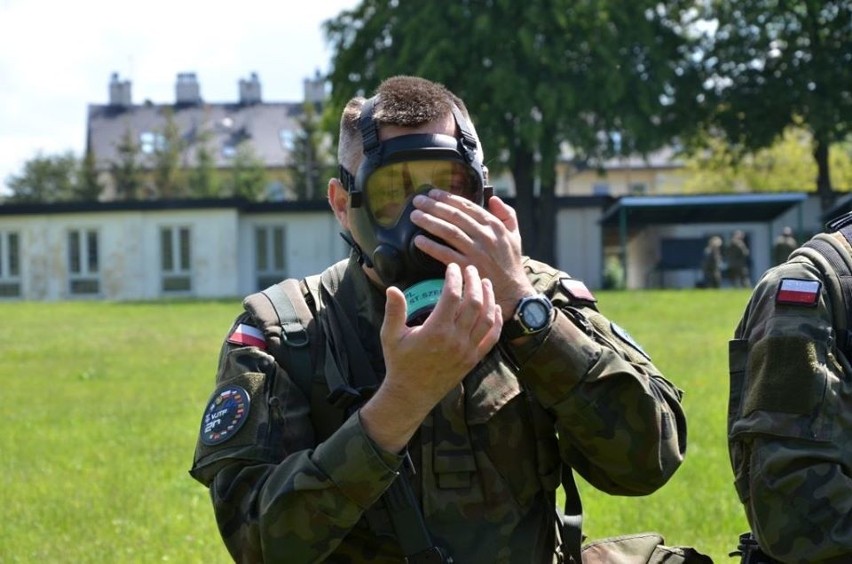 21 batalion dowodzenia przeszedł szkolenie z obrony przed...