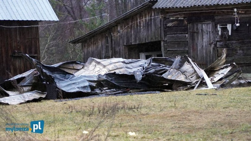 Dobry Las. Tragiczny pożar domu niedaleko Nowogrodu. W zgliszczach znaleziono zwęglone ciało (zdjęcia)