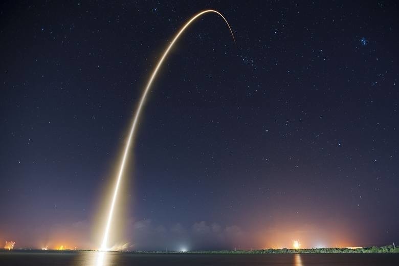 Spójrzmy nocą w niebo. Zobaczymy nie tylko "starlinki"