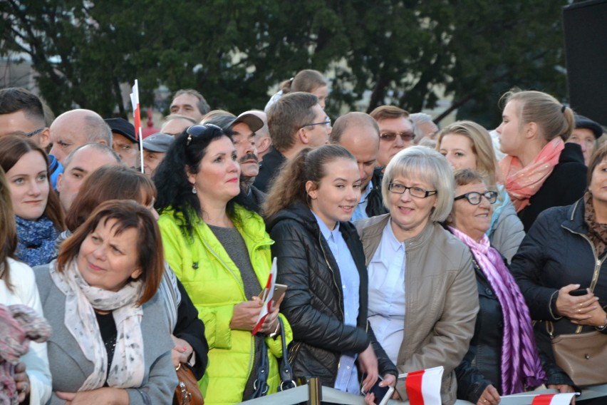 Prezydent Andrzej Duda spotkał się z mieszkańcami...