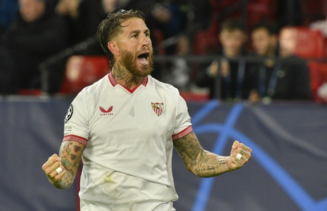 Sergio Ramos i radość z gola w meczu Sevilla - PSV Eindoven