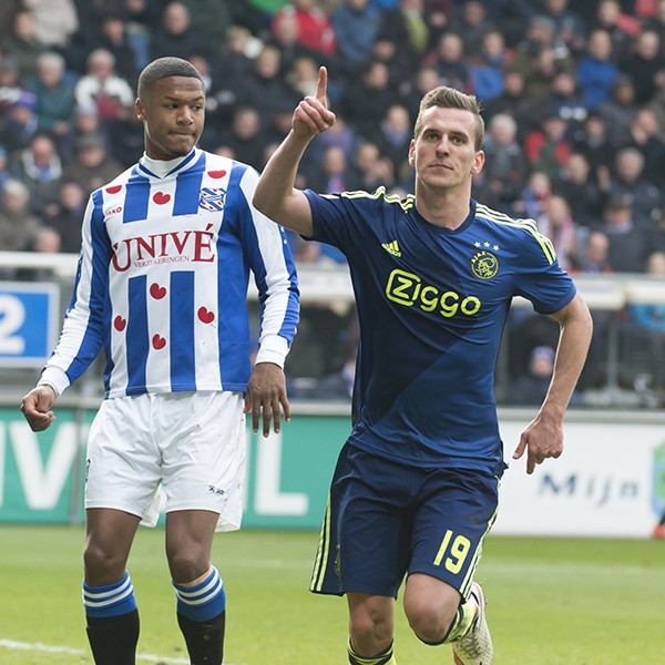 Arkadiusz Milik zdobył dwie bramki w meczu z Heerenveen
