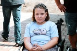 10-letnia Lilka z Wodzisławia Śląskiego ma szansę, by wreszcie sama wychodzić z domu. Trwa zbiórka na kosztowną windę