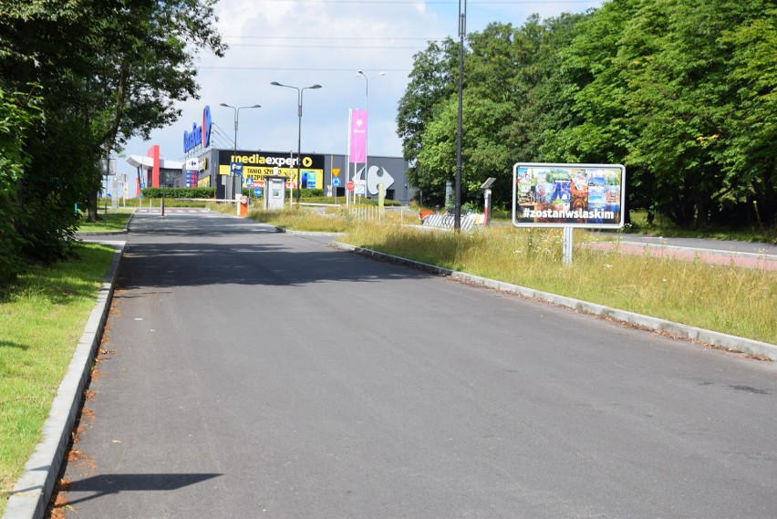 Rodzice małych piłkarzy muszą płacić za wjazd do parku...