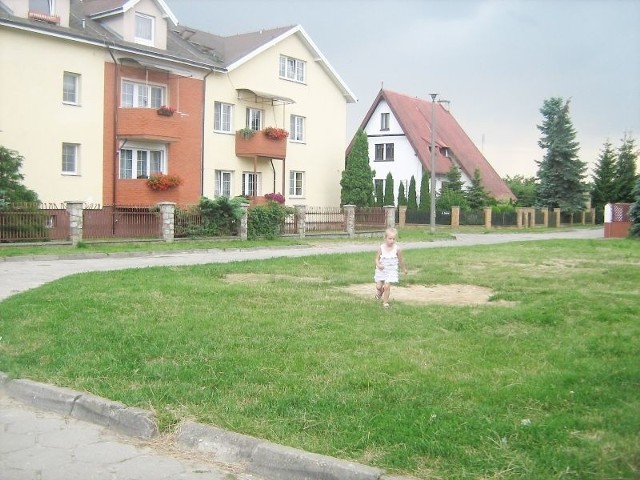 Plac zabaw przy skrzyżowaniu ulic Słonecznej i Zachodniej w Janikowie funkcjonował przez około 20 lat.