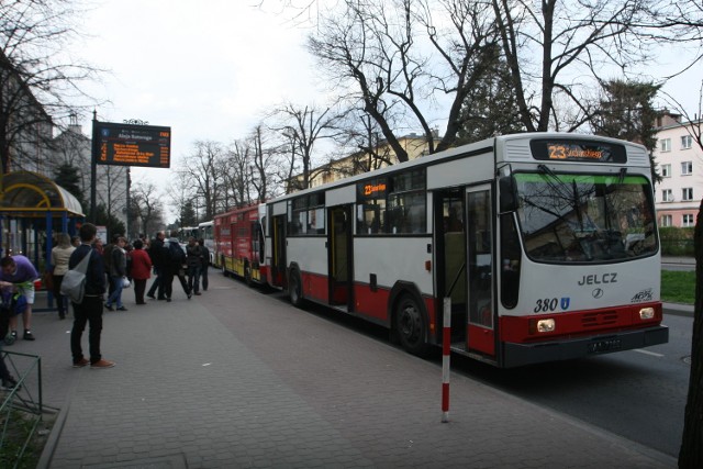 Nasi kierowcy muszą być stale skoncentrowani na ruchu ulicznym i pasażerach. Dla frustratów nie będę zmieniał MPK - mówi  Andrzej Górski, dyrektor nowosądeckiego miejskiego przewoźnika