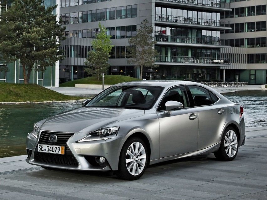 Lexus IS 300 h...