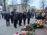 W Ostrowcu Świętokrzyskim uczczono rocznicę zbrodni katyńskiej. Złożenie kwiatów poprzedziła msza święta