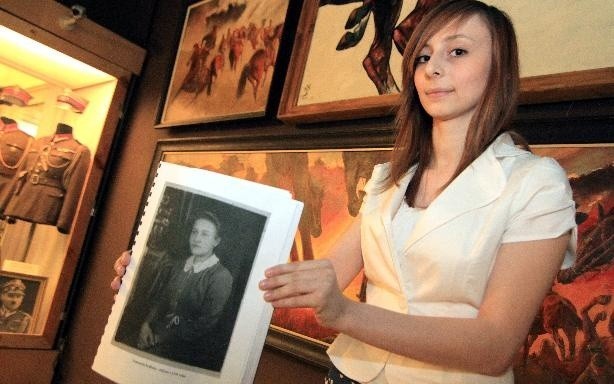 Karolina Anna Bobrowska z Gimnazjum nr 17 w Bydgoszczy  bohaterką swojej pracy uczyniła babkę Genofewę Bobrowską