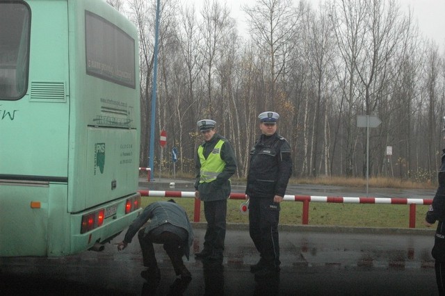 Policjanci i funkcjonariusze ITD kontrolowali autobusy i busy