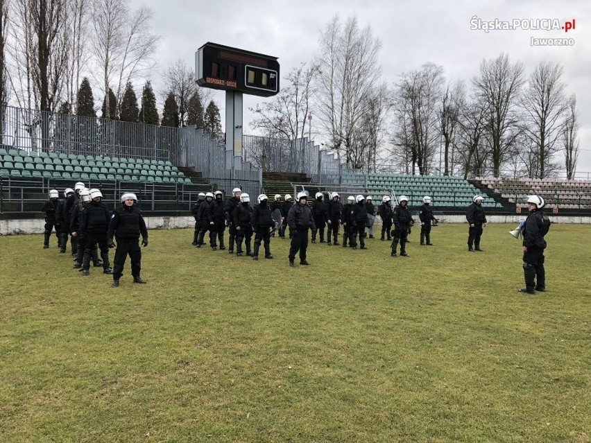 Na stadionie miejskim w Jaworznie odbyły się ćwiczenia...