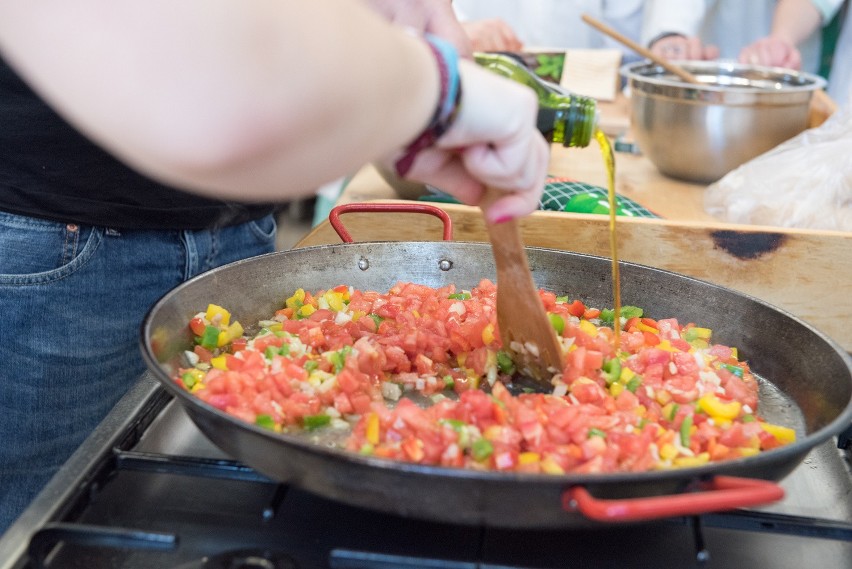 Hiszpańska lekcja gotowania w kieleckiej szkole