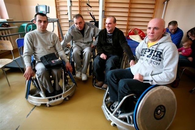 Radomscy niepełnosprawni rugbyści dostali od miasta dwa wózki.
