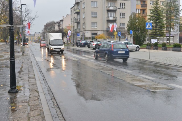 W tym roku na całej ulicy Sienkiewicza zostanie ograniczona prędkość pojazdów do 30 kilometrów na godzinę. Na wprost katedry powstanie wyniesione przejście.