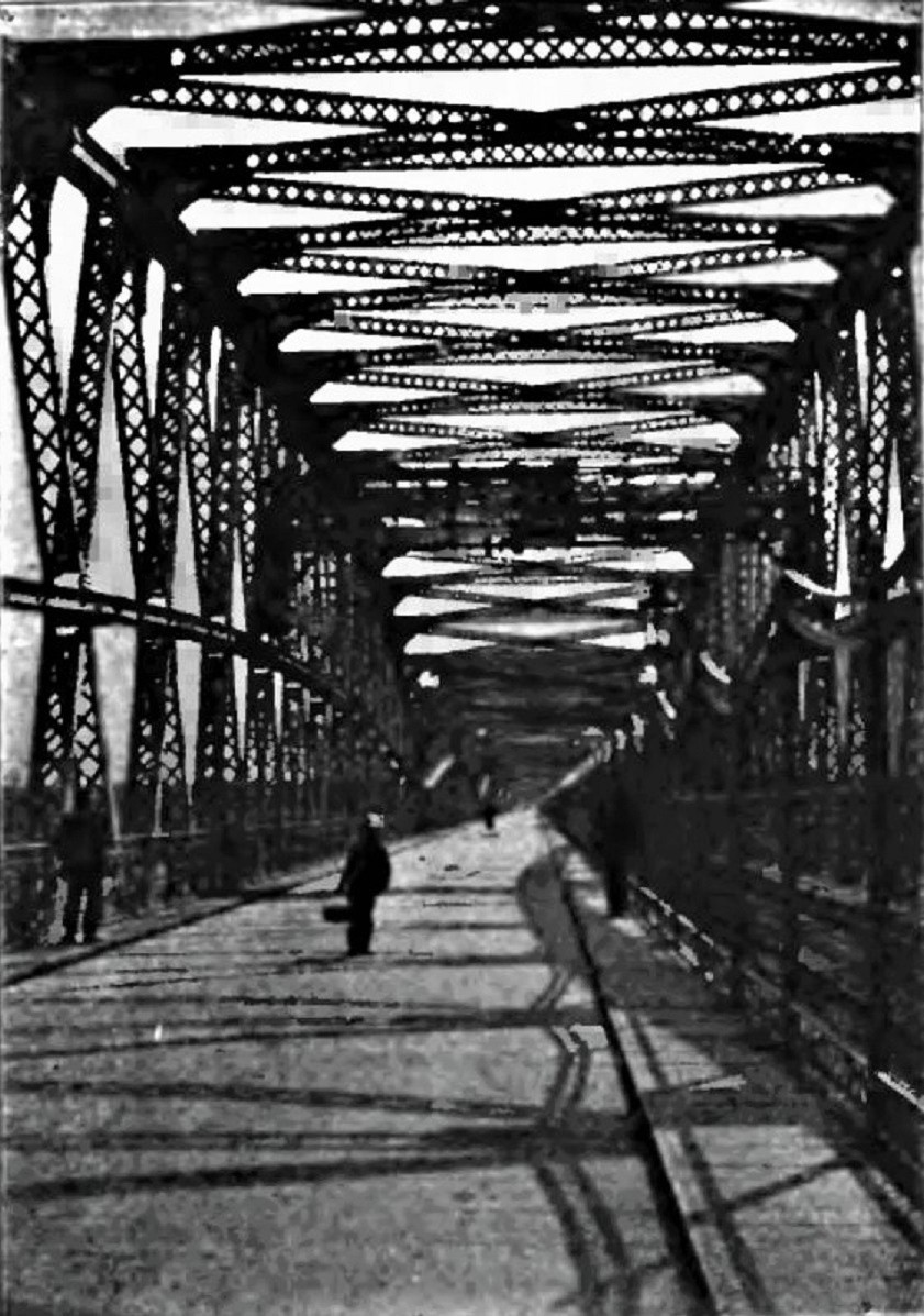 To zdjęcie mostu z początku lat 20. ub. wieku pochodzi z...