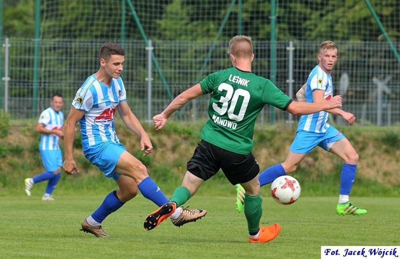 IV liga: Leśnik wygrał z MKP. Rasel górą w Darłowie [ZDJĘCIA]