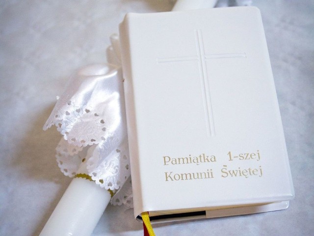 Reforma edukacji i wprowadzenie 6-latków do szkół, wymusiły też zmiany w nauczaniu religii i terminu w przystępowaniu do pierwszej komunii.