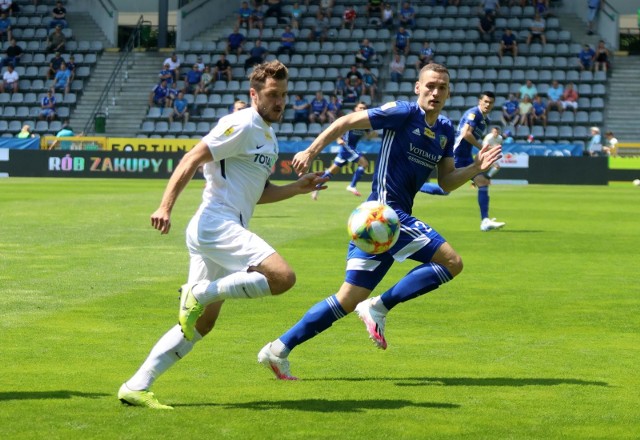 Miedź Legnica - Warta Poznań 0:0