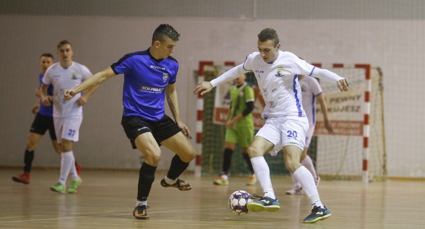 1 liga: GKS Futsal Nowiny – Stal Mielec (s. 19), AZS AWF...