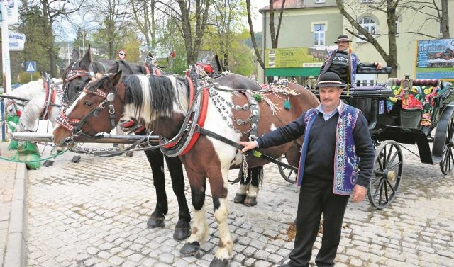 Jan Nowogórski uważa, że powinien mieć prawo do postoju nie tylko przy Dąbrowskiego, ale i deptaku