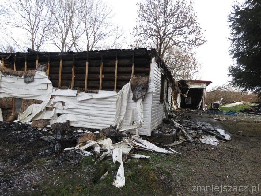Podczas pożaru spalił się cały dom z wyposażeniem w...