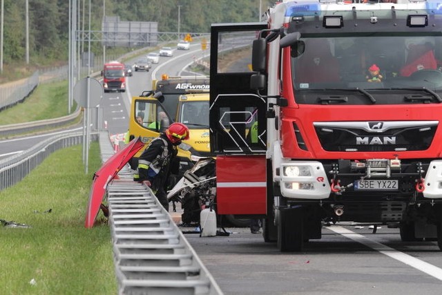 Tragiczny wypadek na S1. Zginęły 3 osoby, a jedna trafiła do szpitala