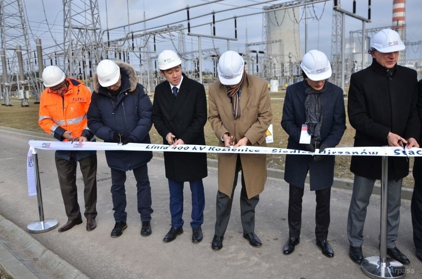 Nowa linia 400 kv przesyła energię z tysiącmegawatowego bloku Elektrowni Kozienice w Świerżach Górnych. Jest też nowoczesna rozdzielnia