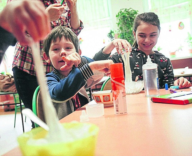 Dzieci z ZS nr 7 kochają swoją szkołę i uwielbiają do niej chodzić.