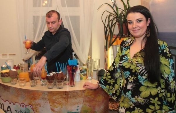 W sobotę właścicielka "Layli&#8221;, Magdalena Basąg witała wszystkich gości egzotycznymi drinkami.