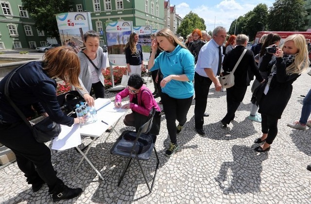 Protest w sprawie nieprawidłowości w szczecińskim schronisku.