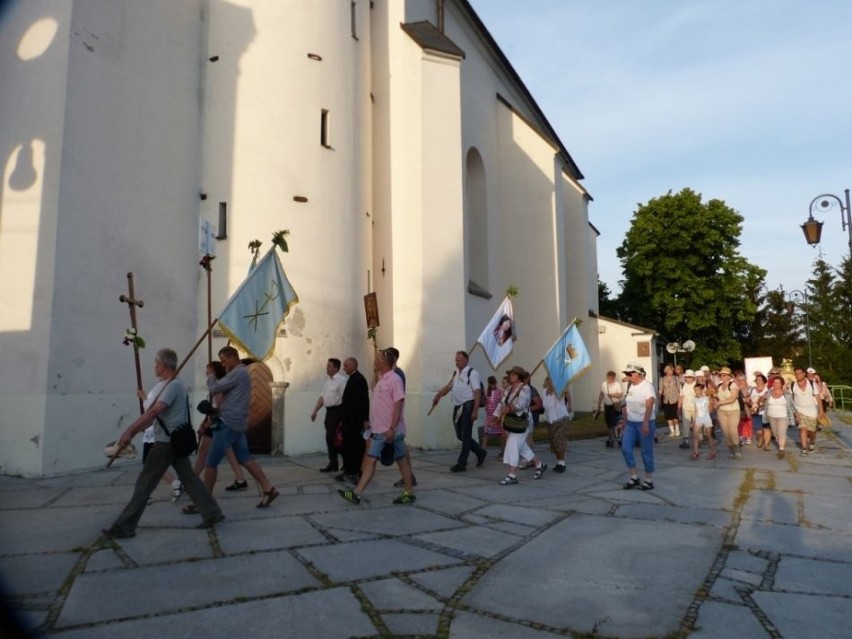 Piesza pielgrzymka ze Staszowa do Sulisławic