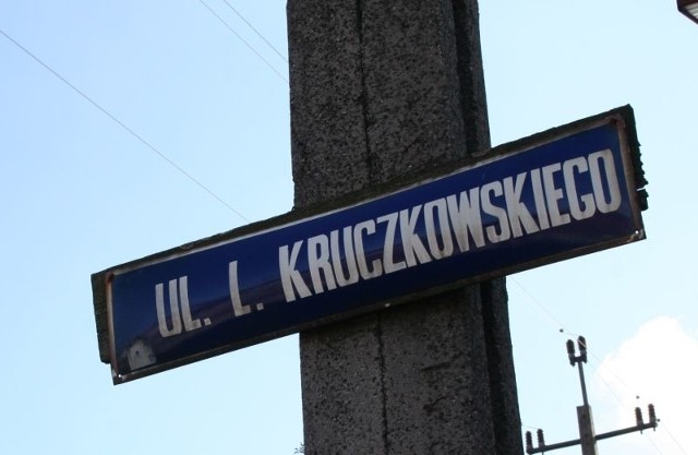 Po ulicy Kruczkowskiego jeżdżą wciąż tiry