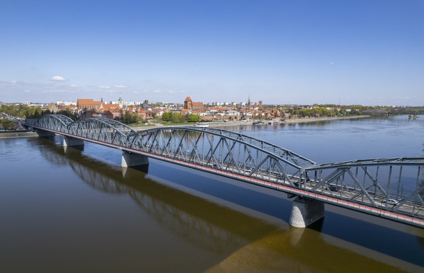 Przebudowany toruński most