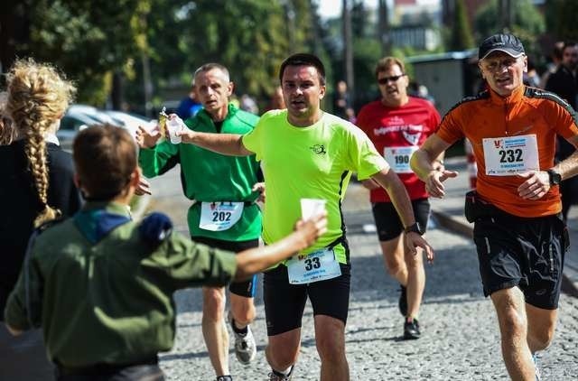 VI Bieg Męczeństwa i Pamięci Narodowej na Szwederowie - start i meta przy Wieży Ciśnień na ul. Filareckiej.VI Bieg Męczeństwa i Pamięci Narodowej na Szwederowie - start i meta przy Wieży Ciśnień na ul. Filareckiej.