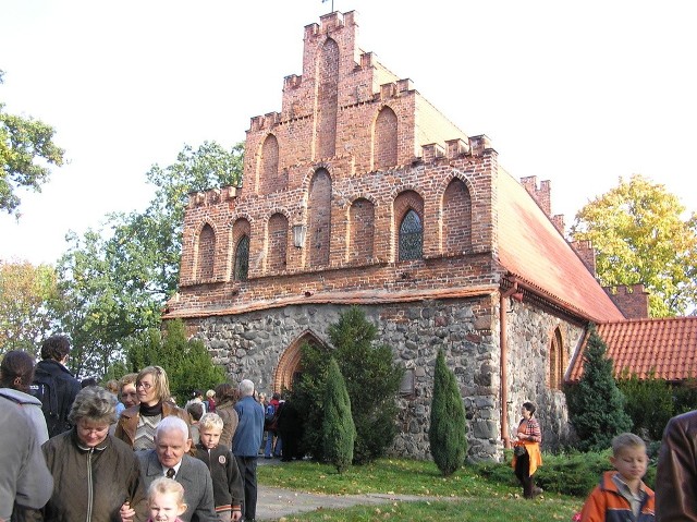 Bydgoscy turyści odwiedzą m.in. Bierzgłowo, gdzie wznoszą się gotycki kościół (na zdjęciu) i zamek krzyżacki.