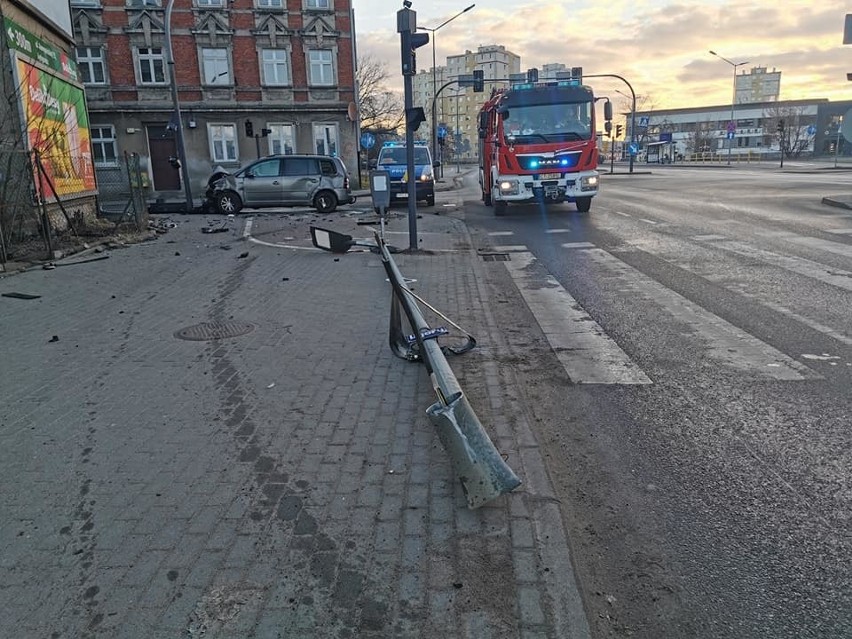 Okoliczności wypadku ustala bydgoska policja. Trzy osoby...