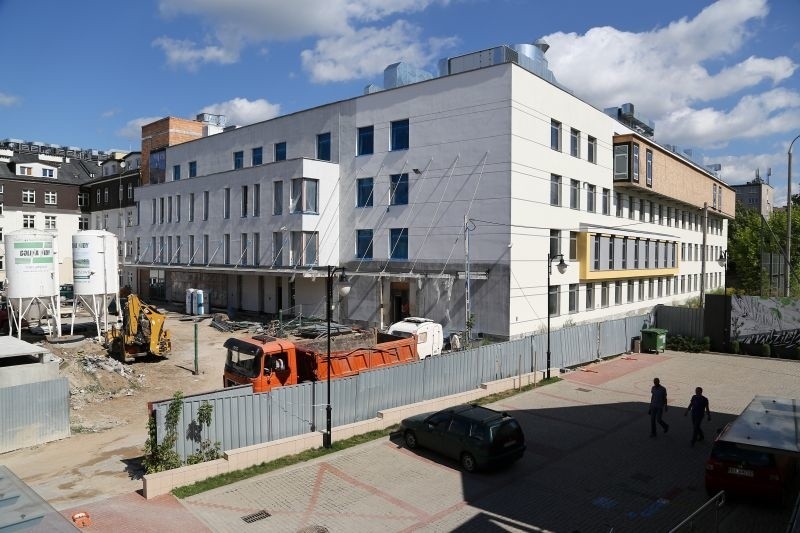 Białostockie Centrum Onkologii znów się buduje (zdjęcia)
