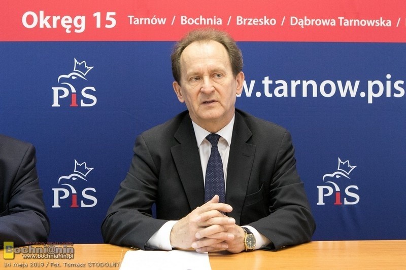 Senator Włodzimierz Bernacki (Prawo i Sprawiedliwość)...